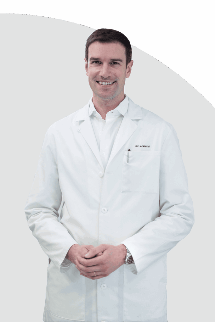 Doctor Sarrià sonriendo